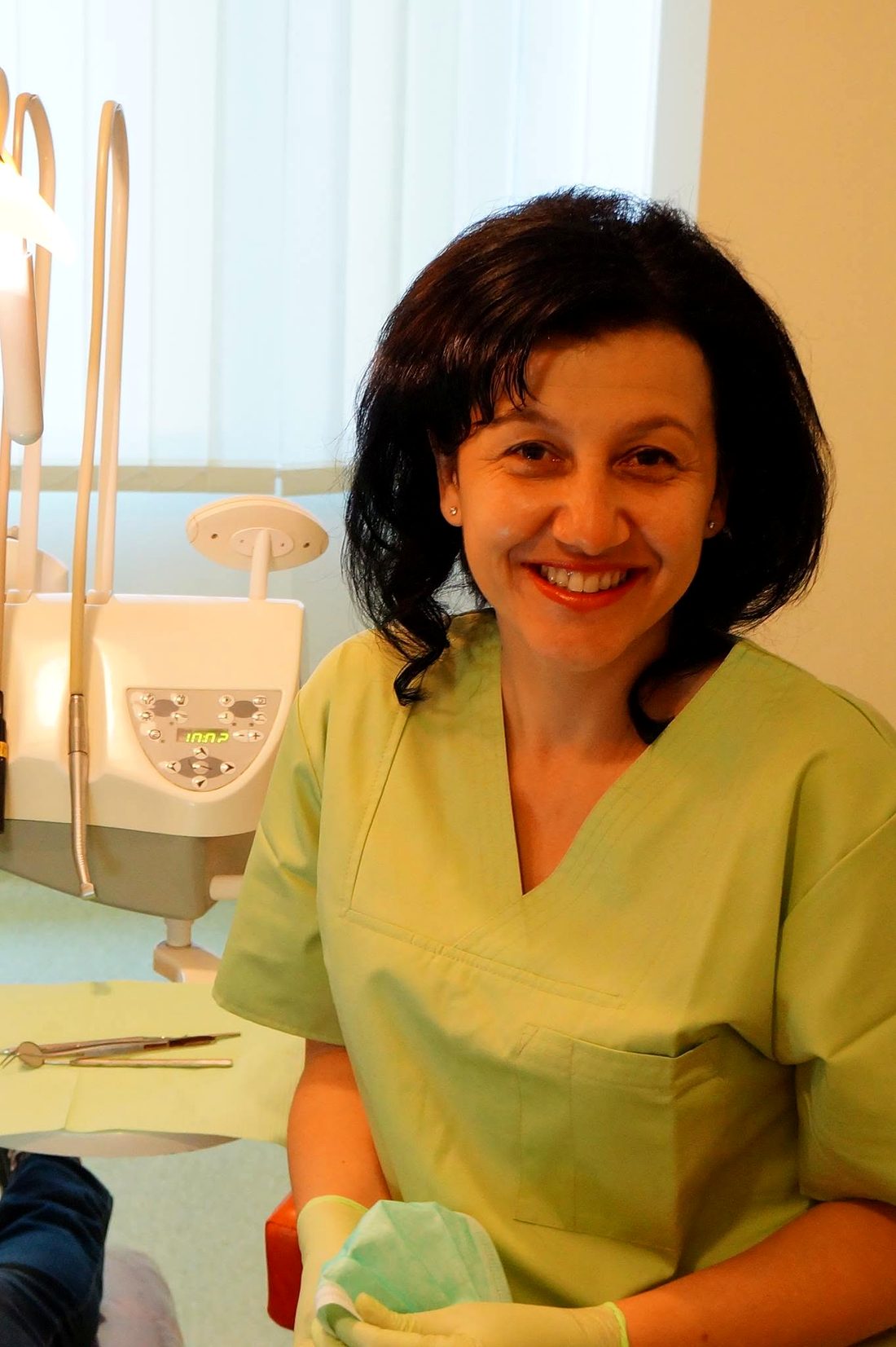 Dr. Ani Florentina, medic specialist medicină dentară